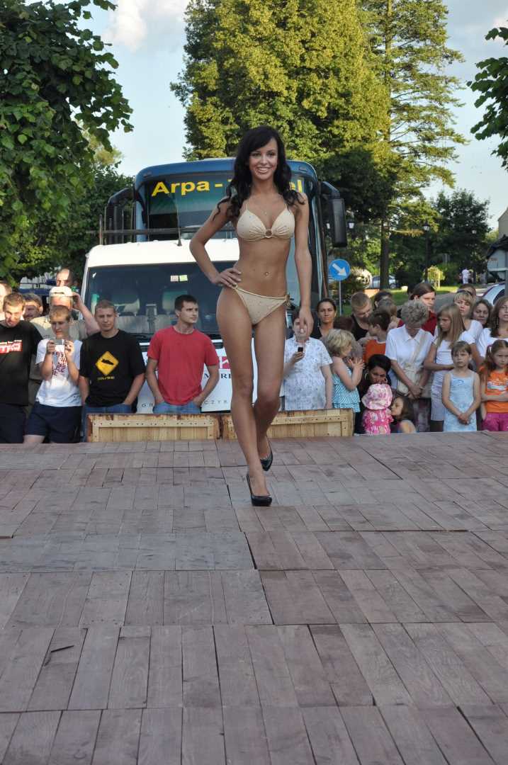 , Finalistki Miss Polski 2010 z wizytą w Dobrym Mieście., Miss Warmii i Mazur